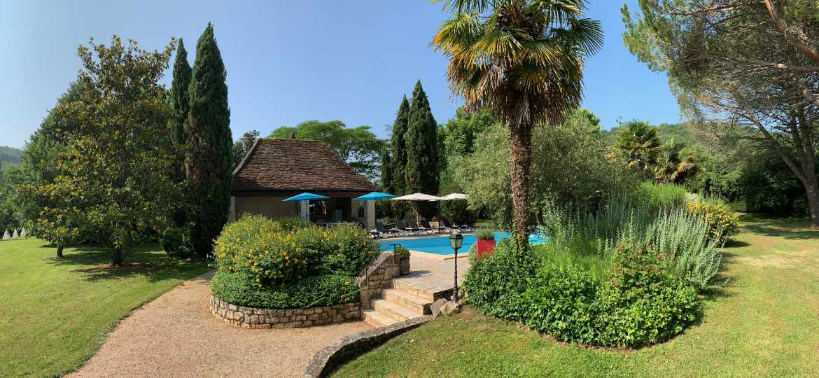 L'espace piscine du Moulin du Boisset